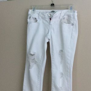 Really nice Capri. Pretty buttons